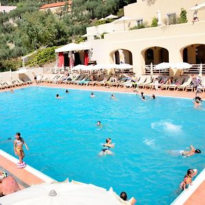Il Villaggio Di Giuele
